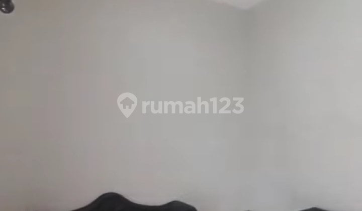 Rumah 2 Lantai Siap Huni Lingkungan Nyaman