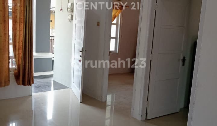 Rumah Nyaman, Tinggi, dan Akses Mobil di Tegal