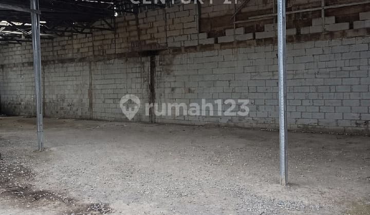 Gudang Semi Terbuka Cocok untuk Usaha di Kota Tegal
