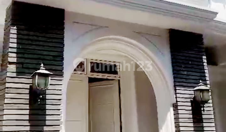 Rumah Siap Huni 4+1 KT Harga Menarik Greenwood Lippo Cikarang