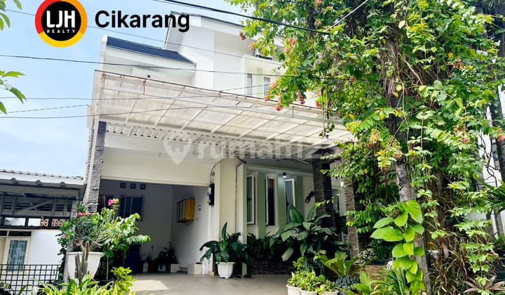 Jual Rumah 8 KT Siap Huni Depan Taman di Simpruk Lippo Cikarang