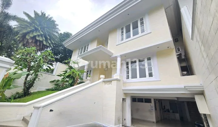 For Rent House Modern Mewah Furnished Lokasi Asri dan Nyaman Dekat Jis dan Golf dan Mall Pondok Indah Area Pondok Indah Jakarta Selatan
