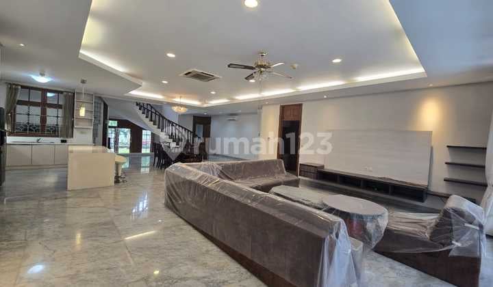 For Rent House Furnished Dekat Jis dan Bukit Golf dan Mall Pondok Indah Jakarta Selatan