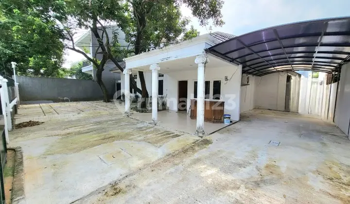 "For Rent: House can be used as Office or Other or Place to Live, Strategic Location in Menteng Area, Central Jakarta"