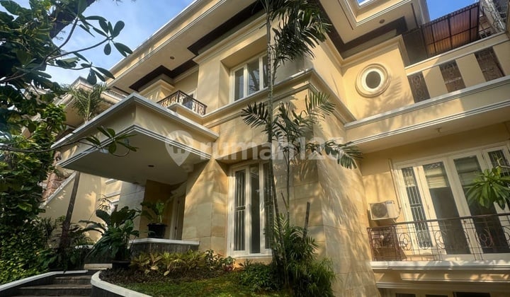 For Rent House Modern Minimalisdekat Jis dan Bukit Golf dan Mall Pondok Indah Lokasi Tenang dan Asri di Pondok Indah Jakarta Selatan