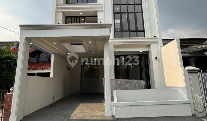 For Sale House Brand New Modern Classic Lokasi Strategis Dekat Mall Pondok Indah dan Kebayoran Baru Harga Murah Area Pondok Pinang Jakarta Selatan