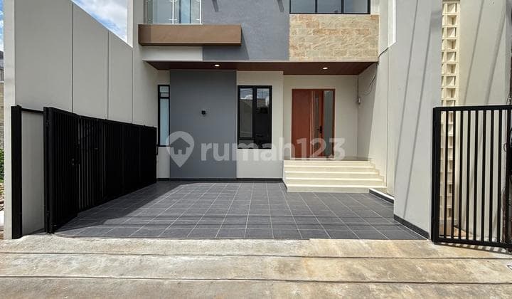 For Sale Brand New Modern House Lokasi Nyaman dan Asri Lokasi Strategis Area Meruya Jakarta Barat