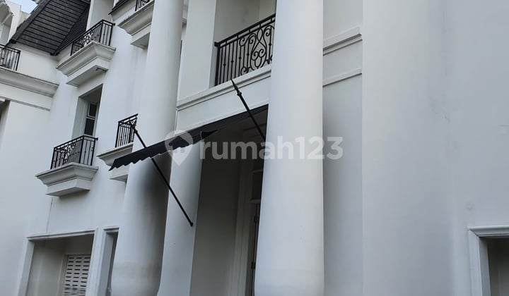 House For Rent Dalam Compound Dekat Kemang Raya dan Ampera Area Kemang Jakarta Selatan