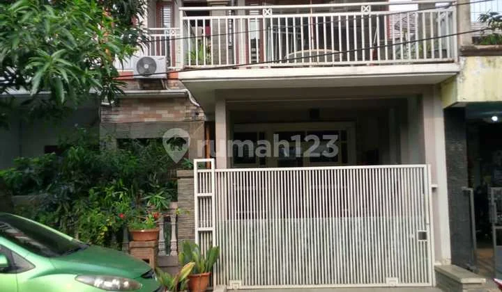 For Sale Rumah Cantik Harga Murah Dekat ke Tol Jor dan Tol Cibubur dan Tol Margonda dan Dekat Sekolah dan Mall Lokasi Dalam Komplek Area Radar Auri Cimanggis Depok Jawa Barat