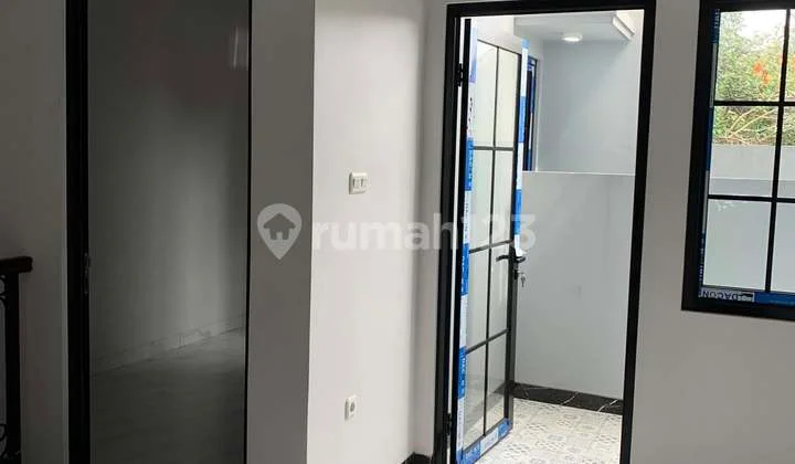 Rumah Mewah Akses Mobil Siap Huni SHM di Depok