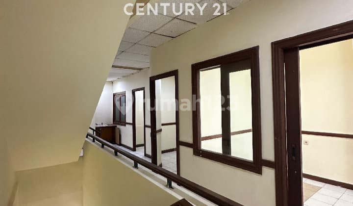4-Story Shop House for Office in Plaza Pacific Kelapa Gading