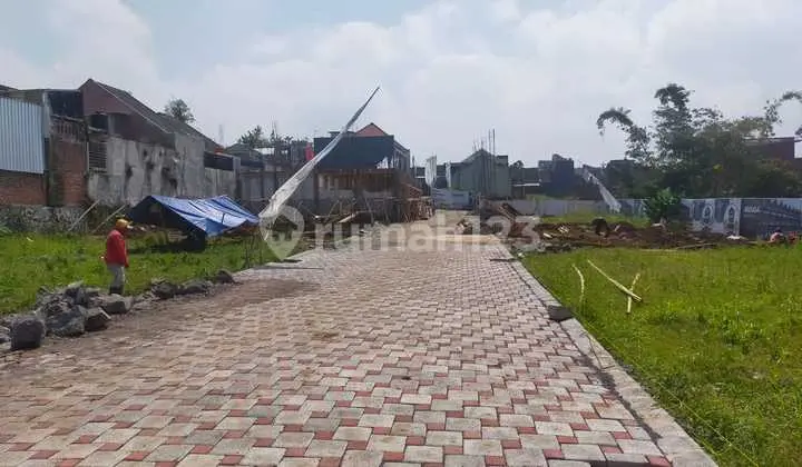 Full AC and Water Heater — Boarding House for Sale in Malang, 5 Minutes from Brawijaya University, Malang, Freehold (SHM) Ready