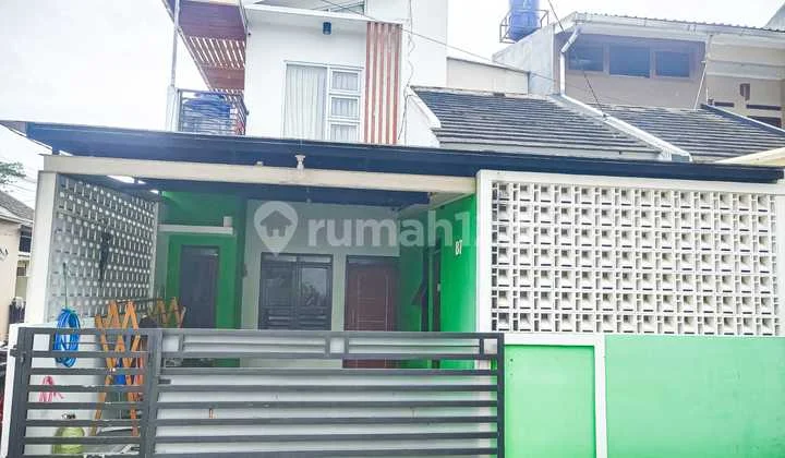 Rumah 2 Lantai, SHM, Lokasi Strategis, Siap Huni! Rumah 2 Lantai, SHM, Lokasi Strategis, Siap Huni!