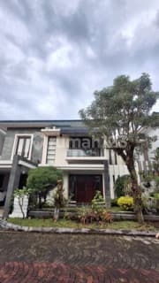 Dijual Rumah Mewah 2 Lantai di Perumahan Elit Bale Hinggil, Luas & Strategis, Sinduharjo, Ngaglik, Sleman