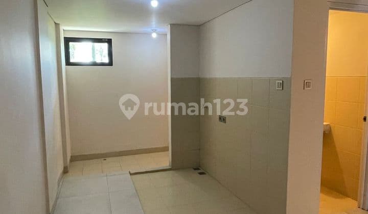 Rumah Town House Mewah 4 Lantai Pondok Indah