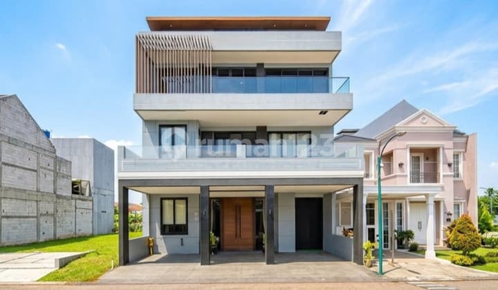 Kebon Jeruk Rumah 3 Lantai Siap Huni Dalam Cluster