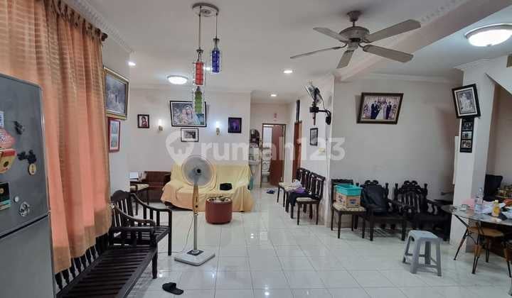 Rumah Bagus Siap Huni Semi Furnished di Cinere, Limo