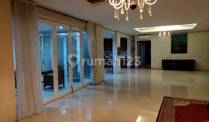 Jalan Wijaya Diruas Jalan Utama Cocok untuk Usaha