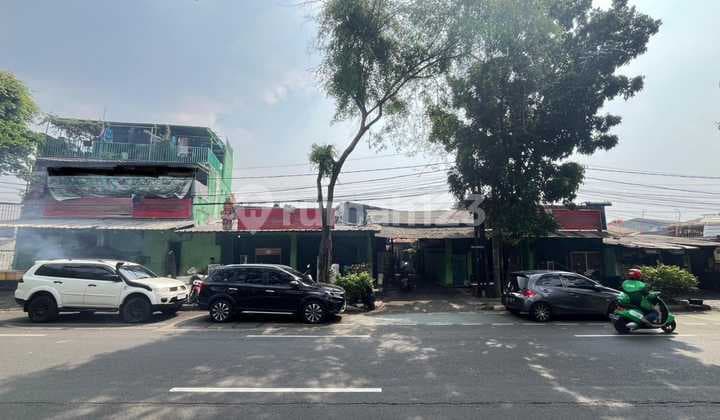 Tanah Luas Bebas Banjir di Pinggir Jalan Utama Area Permata Hijau