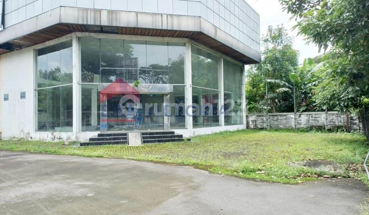 Disewakan / Dijual Ruang Usaha Strategis Daerah Blimbing