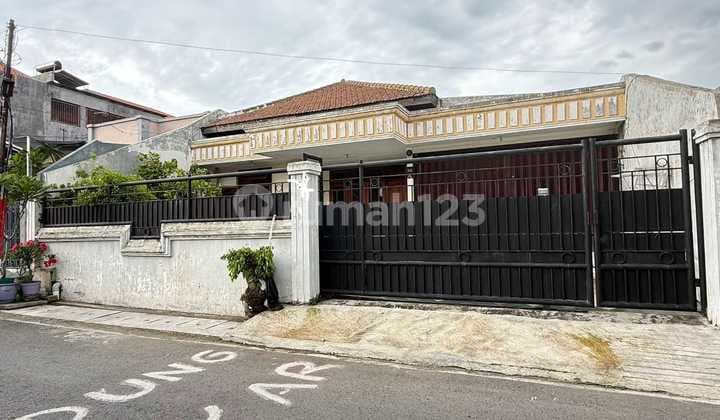 Jalan Kedung Anyar Vii