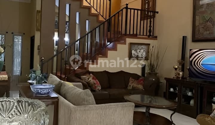 Rumah Turun Harga Strategis di Mainroad Jalan Mekarwangi Bandung