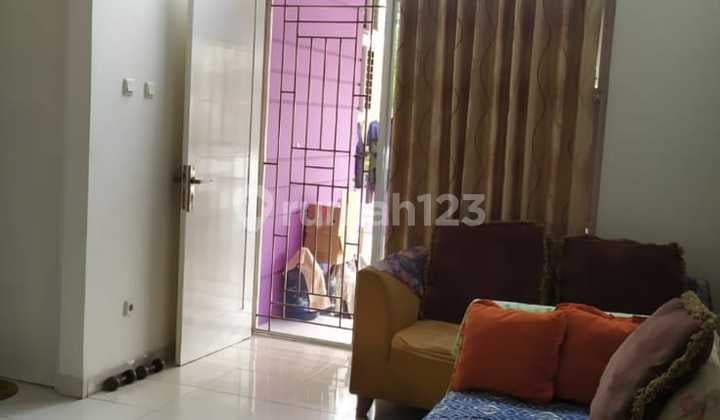 Dijual Rumah Regensi Melati Mas 2 Dekat ke Pintu Toll Jelupang..