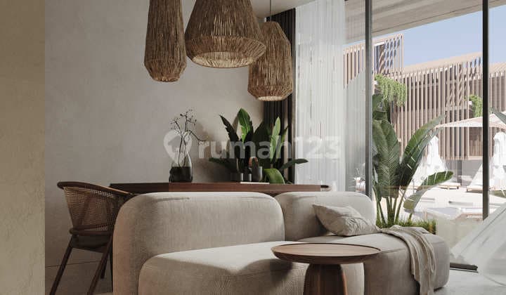 Kompleks Vila dengan Pemandangan Alam yang Unik di Tepi Laut di Bukit