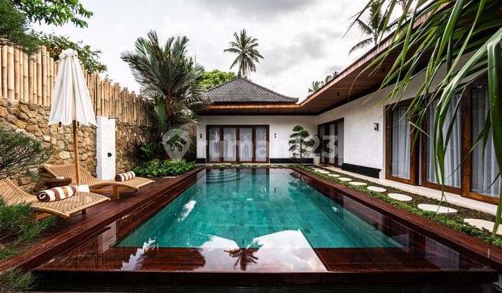 Vila Berperabot Dalam Gaya Bali di Kawasan Ubud