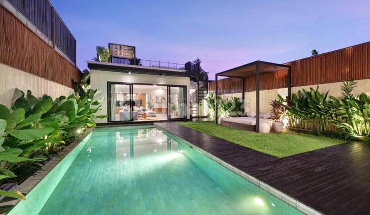 Vila Unik Lima Menit Dari Laut di Canggu