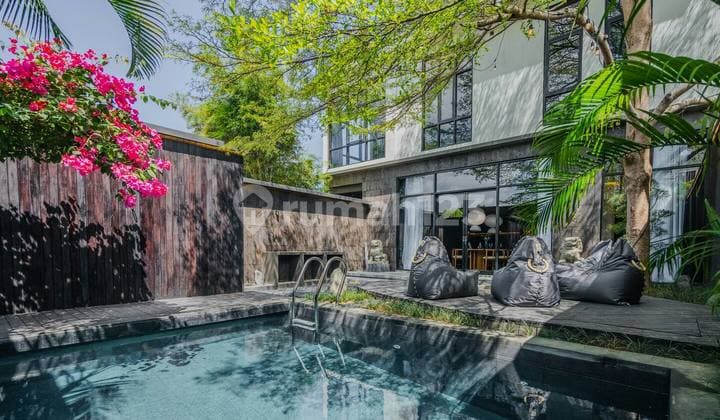 Vila Jauh Dari Kebisingan, di Lokasi yang Tenang di Ungasan