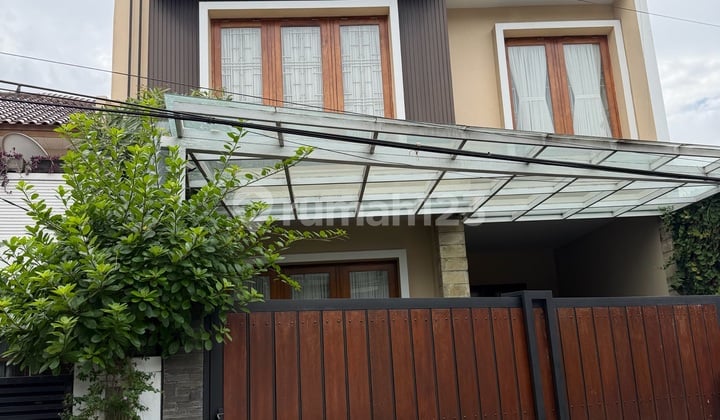 Rumah Mewah Klasik Modern Kayu Dikomplek Keuangan Menteng Dalam Tebet