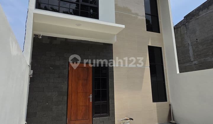 Dijual Murah Rumah Bangunan Baru One Gate Lokasi Cemorokandang Malang