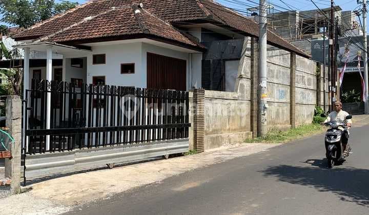 Dijual Rumah + Prabotpinggir Jalan Rayadau Malang