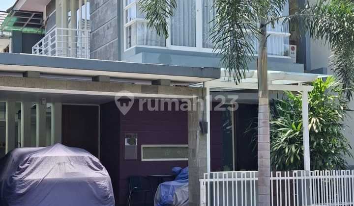 Rumah Mewah Permata Jingga Malang