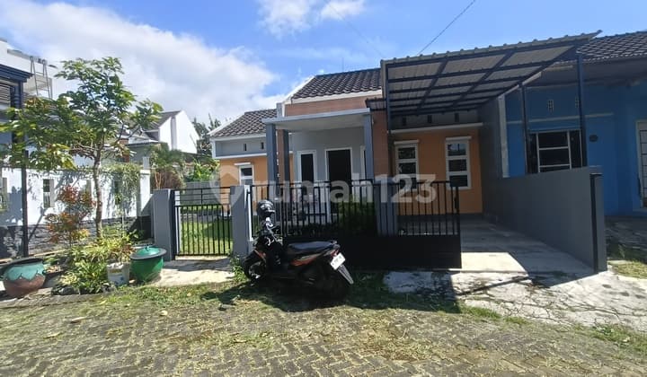 Rumah Siap Huni Lokasi Karangploso Malang