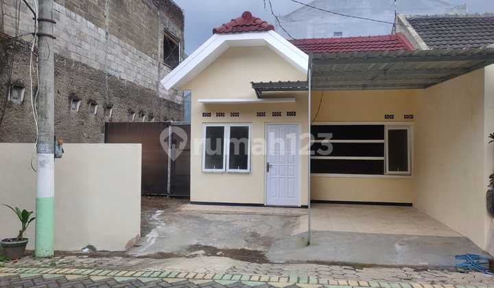 Dijual Rumah Lokasi Asrikaton Pakis Malang Siap Huni Harga : 350Jt