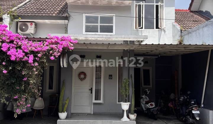 Turun Harga! Bu - Rumah 2 Lantai Saxophone Malang, Siap Huni.