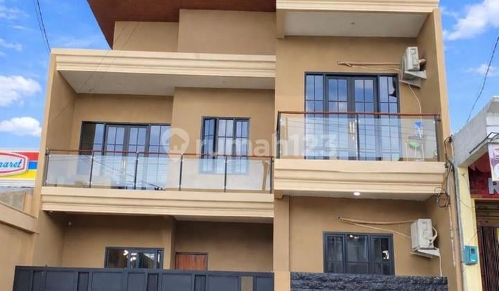 Rumah Baru Modern Minimalislokasi Poros Jalan , Dekat Perum Araya dan Pemandian Mendit Malang (Semi Furnish)