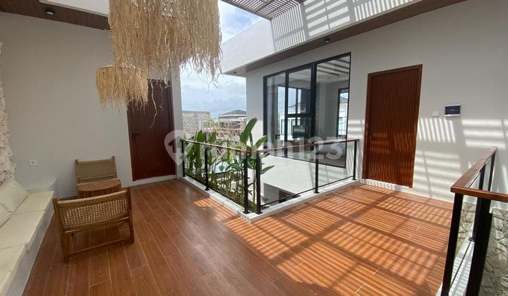 Villa Modern 3 KT SHM bisa KPR Dekat Pantai Pererenan Canggu Bali