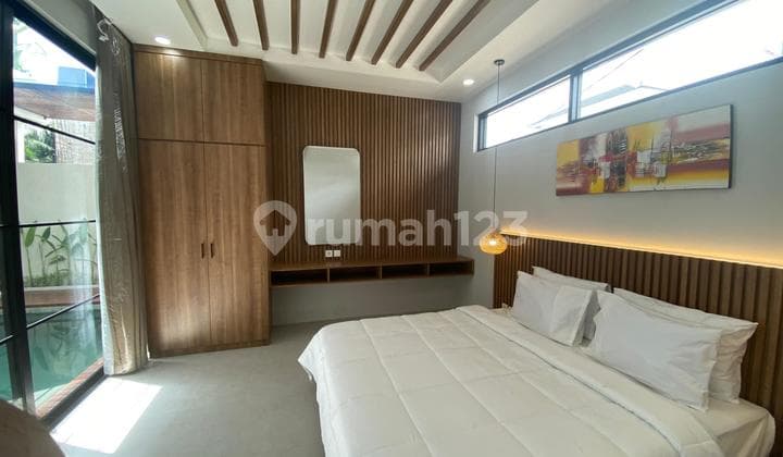 Villa Modern 3 KT SHM bisa KPR Dekat Pantai Pererenan Canggu Bali