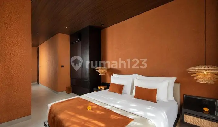 Villa Modern 3 Lantai di Canggu Dekat Pantai Batu Bolong Bali