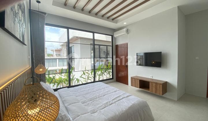 Villa Modern 3 KT SHM bisa KPR Dekat Pantai Pererenan Canggu Bali
