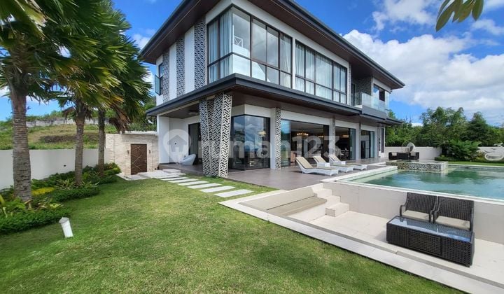 Villa Mewah 4 KT dengan View Gunung dan Laut di Jimbaran Bali