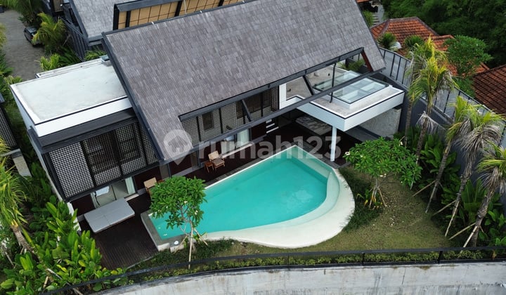 Villa Mewah Tropis 5 KT Dekat Beachclub & Pantai Batu Bolong Canggu Bali