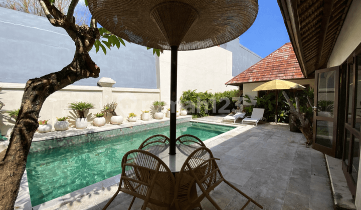 Villa Disewakan 2 KT Siap Huni Dekat Pantai Batu Beli Seminyak Bali