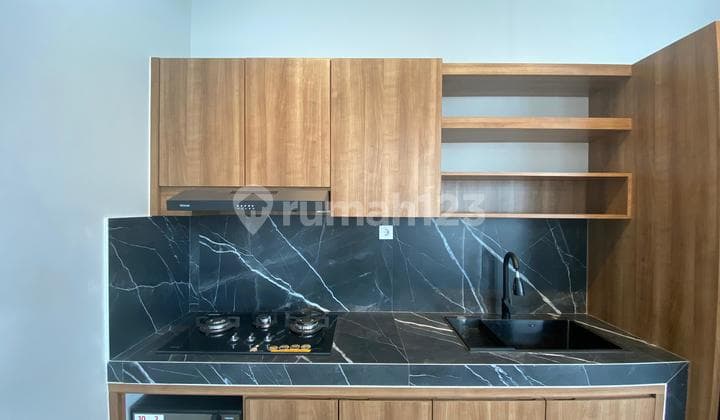 Villa Modern 3 KT SHM bisa KPR Dekat Pantai Pererenan Canggu Bali