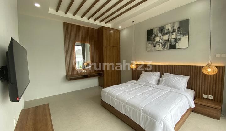 Villa Modern 3 KT SHM bisa KPR Dekat Pantai Pererenan Canggu Bali