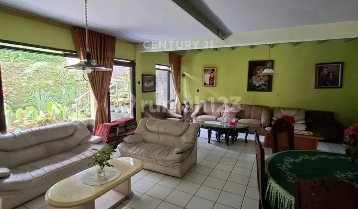 House on the Side of Dago Atas Road, Serene and Cool, Also Suitable for a Cafe