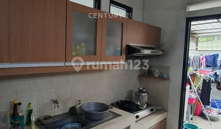 1-Story House in Batununggal Indah Complex Near School For Quick Sale